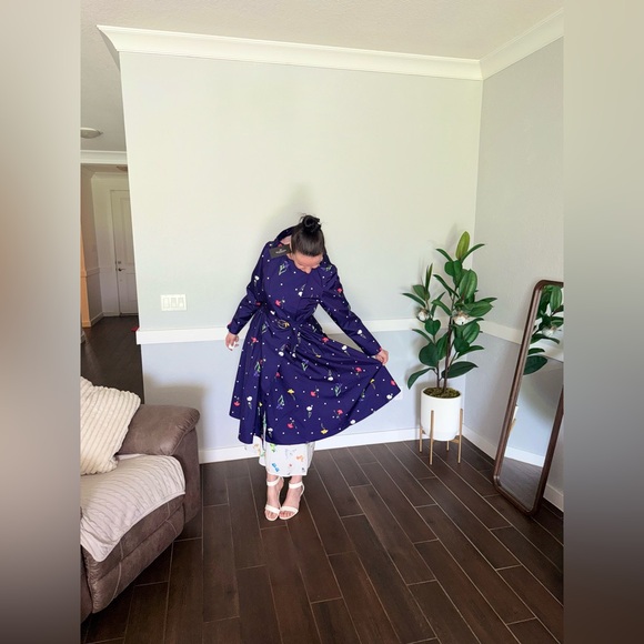 Elegant Purple Floral Dress - Picture 2 of 9